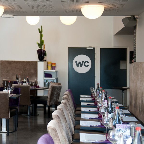 Exemple de stickers muraux: WC Encercl